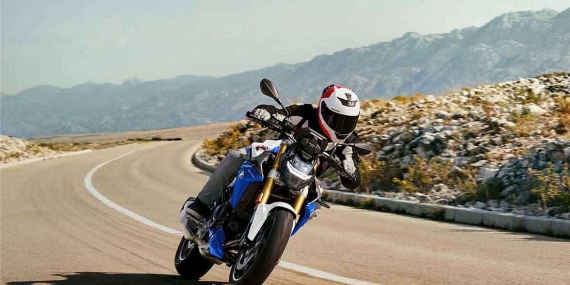 2022 BMW F 900 R