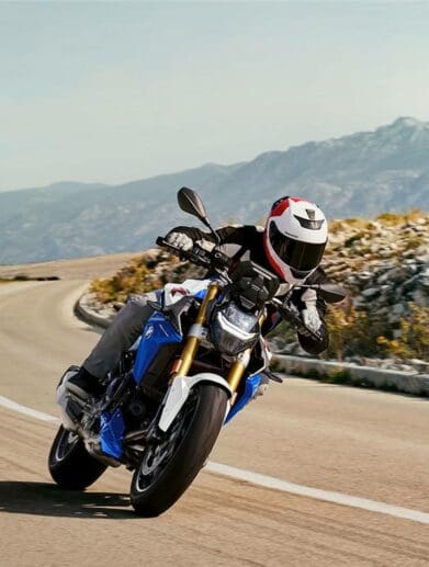 2022 BMW F 900 R