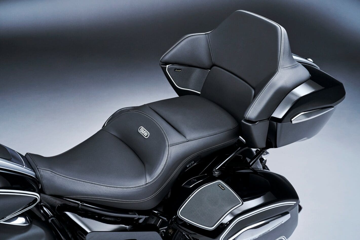 2022 BMW R18B / R18 Transcontinental [Specs, Features, Photos] | wBW