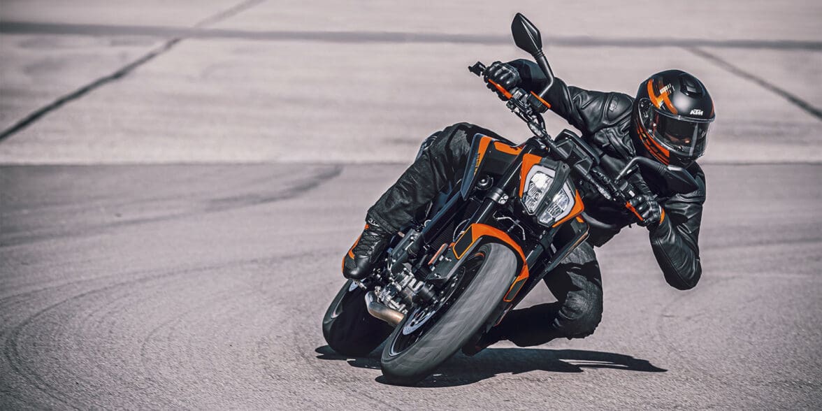 2022 KTM 890 Duke