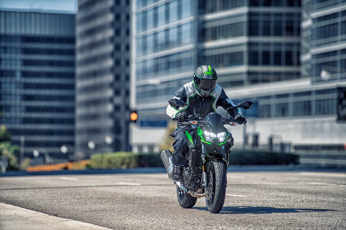 Xe phân khối lớn Kawasaki Z650 2022 ra mắt giá từ 169 triệu đồng