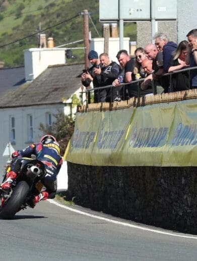 No room for error on the Snaefell Mountain Course