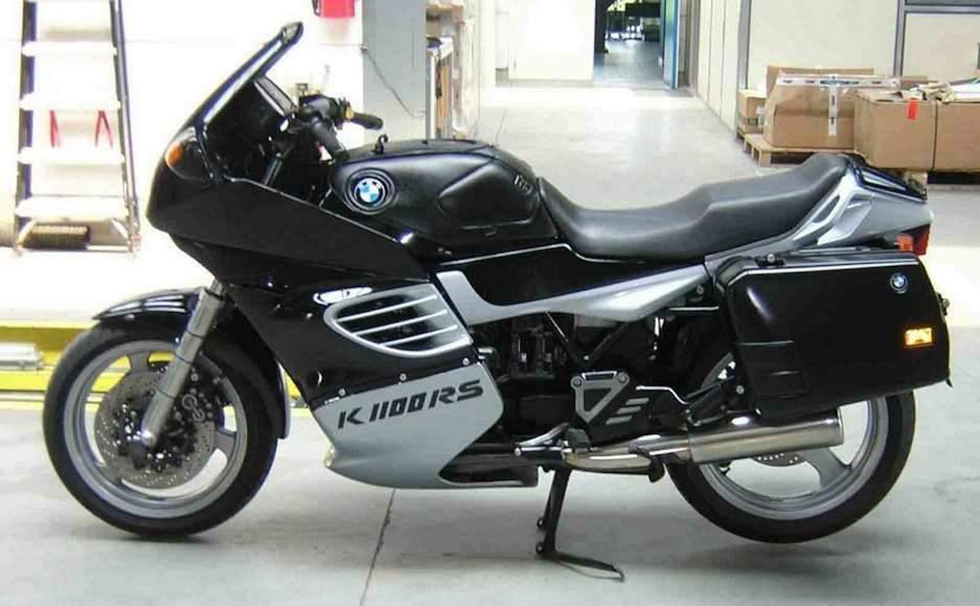 A BMW K1100 RS. Media sourced from Motorcycle Specs. 