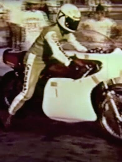 Kawasaki's Z1 900 at the Daytona Speedway of 1972, blasting through a new record. Media sourced from Youtube.