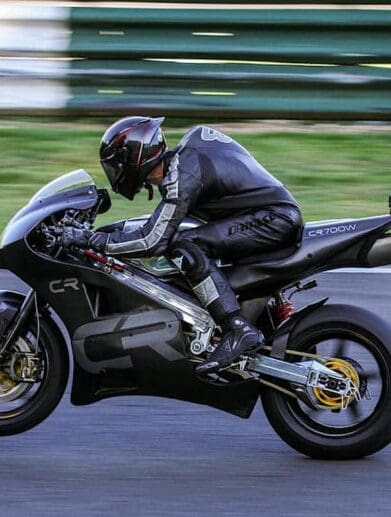 Guy Martin in the bid to break a 200mph speed record with a Crighton 700w. Media sourced from Crighton Motorcycle's Facebook Page.