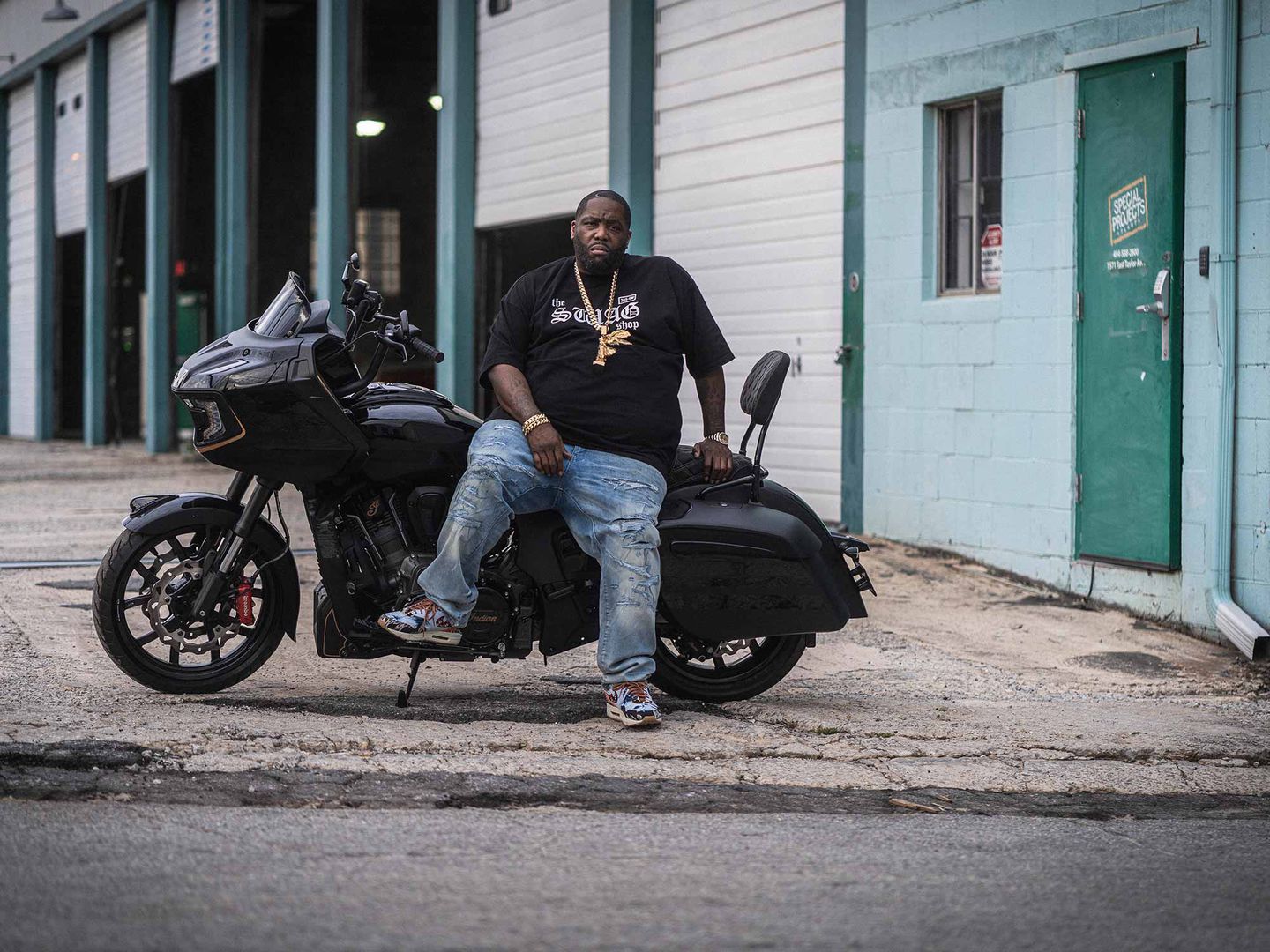 A custom Indian Challenger from the brains of Carey Hart and Big B. Built for verbiage aficionado, Killer Mike. Media sourced from CycleWorld.