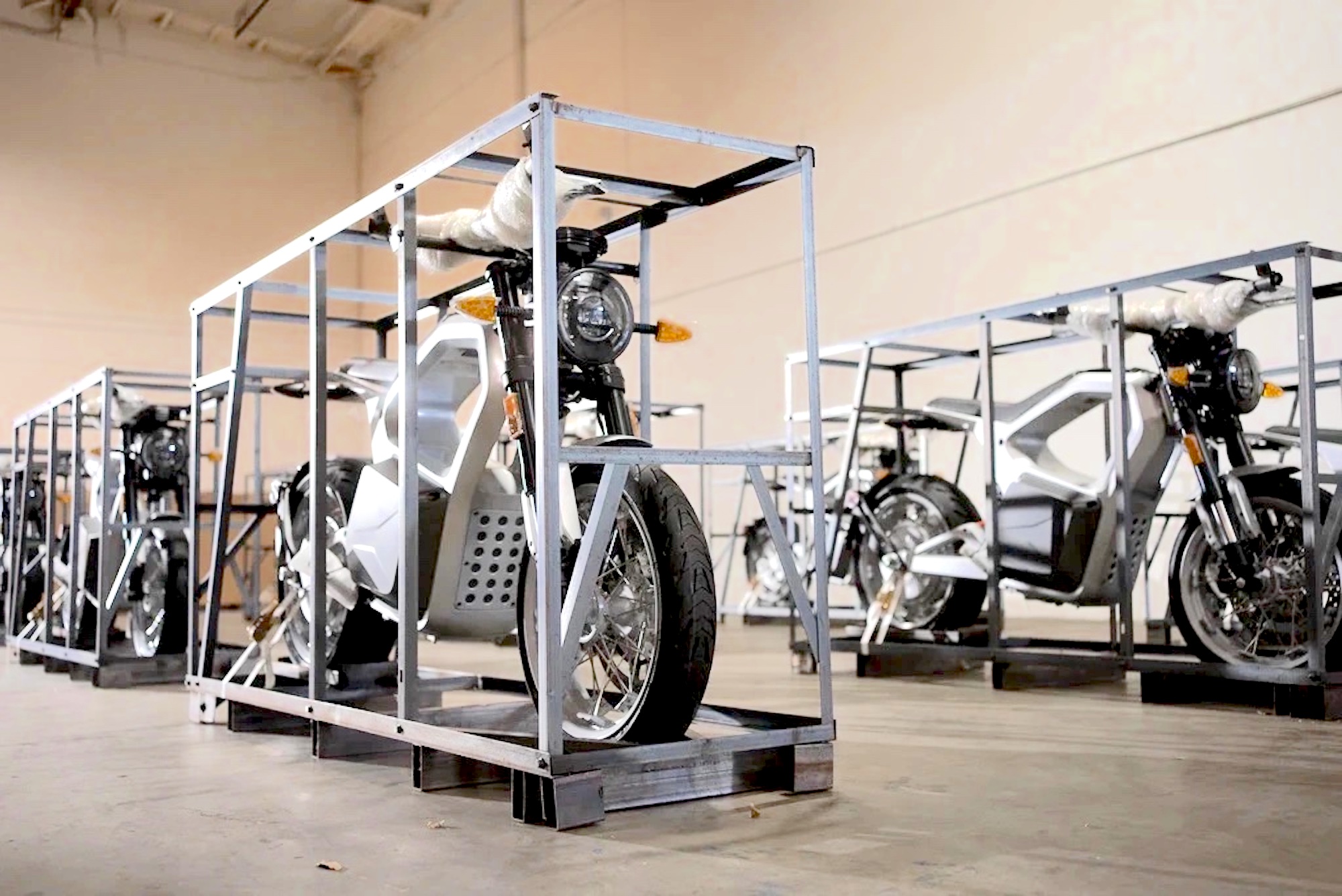 The SONDORS MetaCycle, preparing for deliveries around America. Media sourced from Electrek.