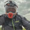I took this selfie with my iPhone while riding thank to the QuadLock 360 mount.