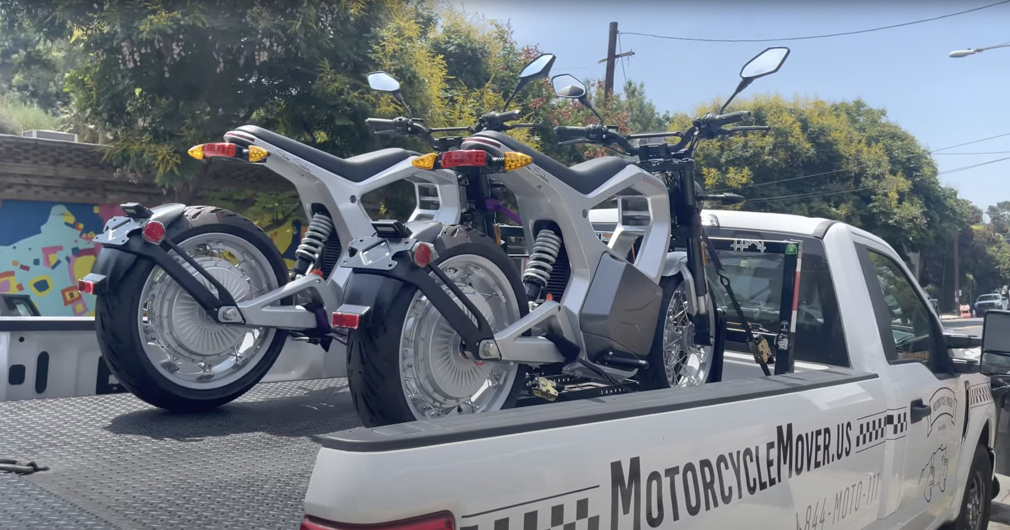 The SONDORS MetaCycle, preparing for deliveries around America. Media sourced from Smith Longworth on Youtube.