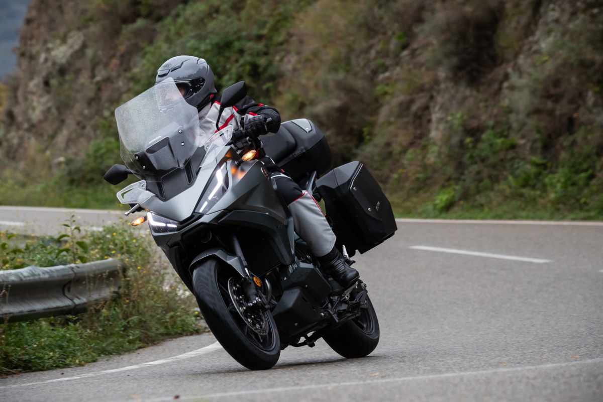 a Yammie machine with rider leaning into the twisties.  Media sourced from VisorDown.