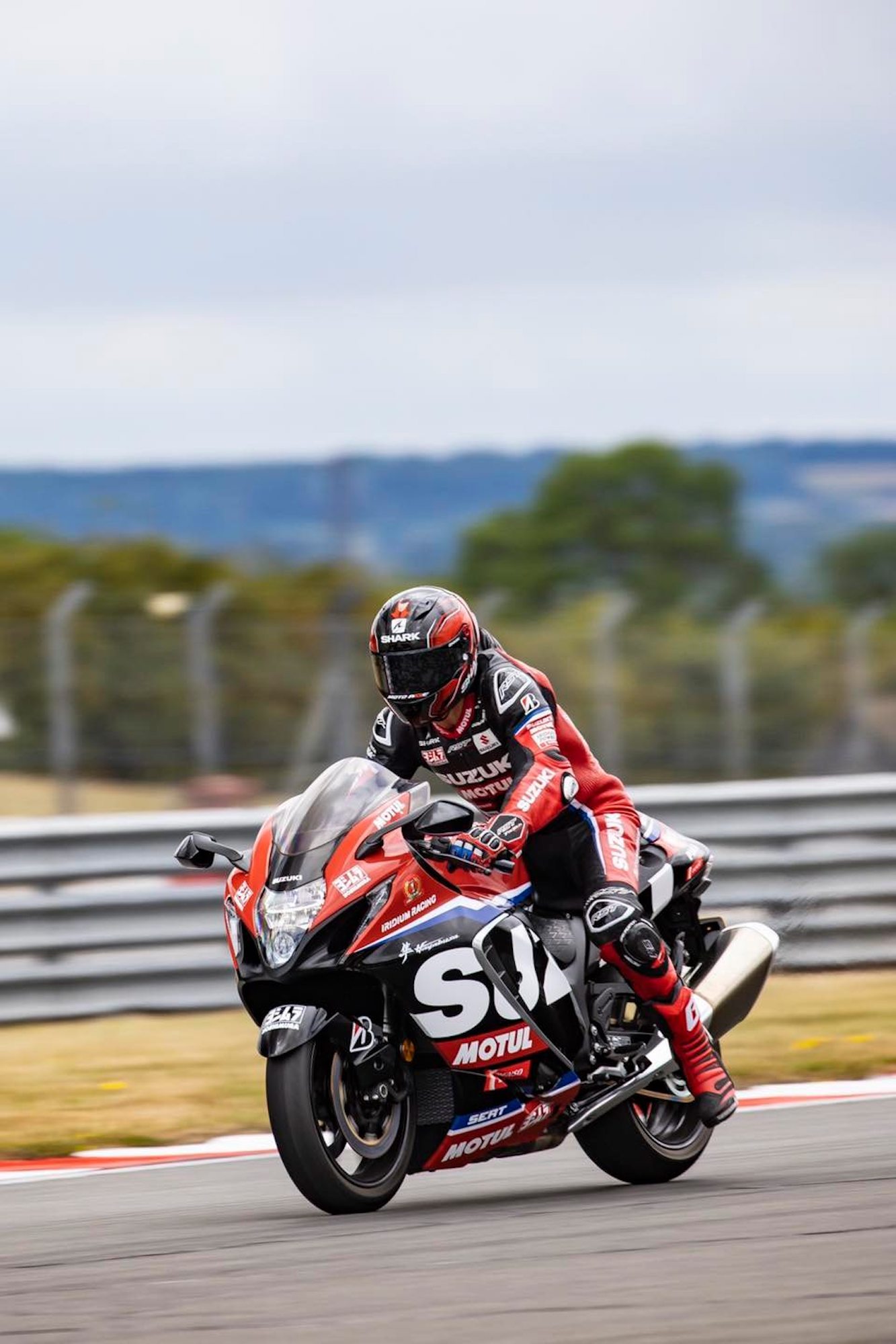 Suzuki’s MotoGP test rider and reigning Endurance World Champion (EWC), Sylvain Guintoli, with his brand new 'Bush, courtesy of Suzuki. Media sourced from Guintoli's Facebook.