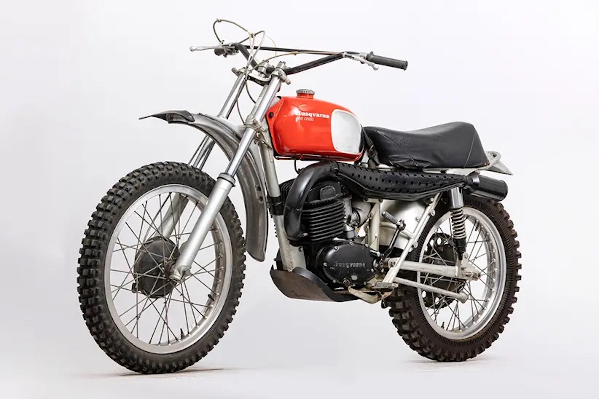 Steve McQueen's Husqvarna Cross 500, which just sold at auction. Media sourced from MCN.