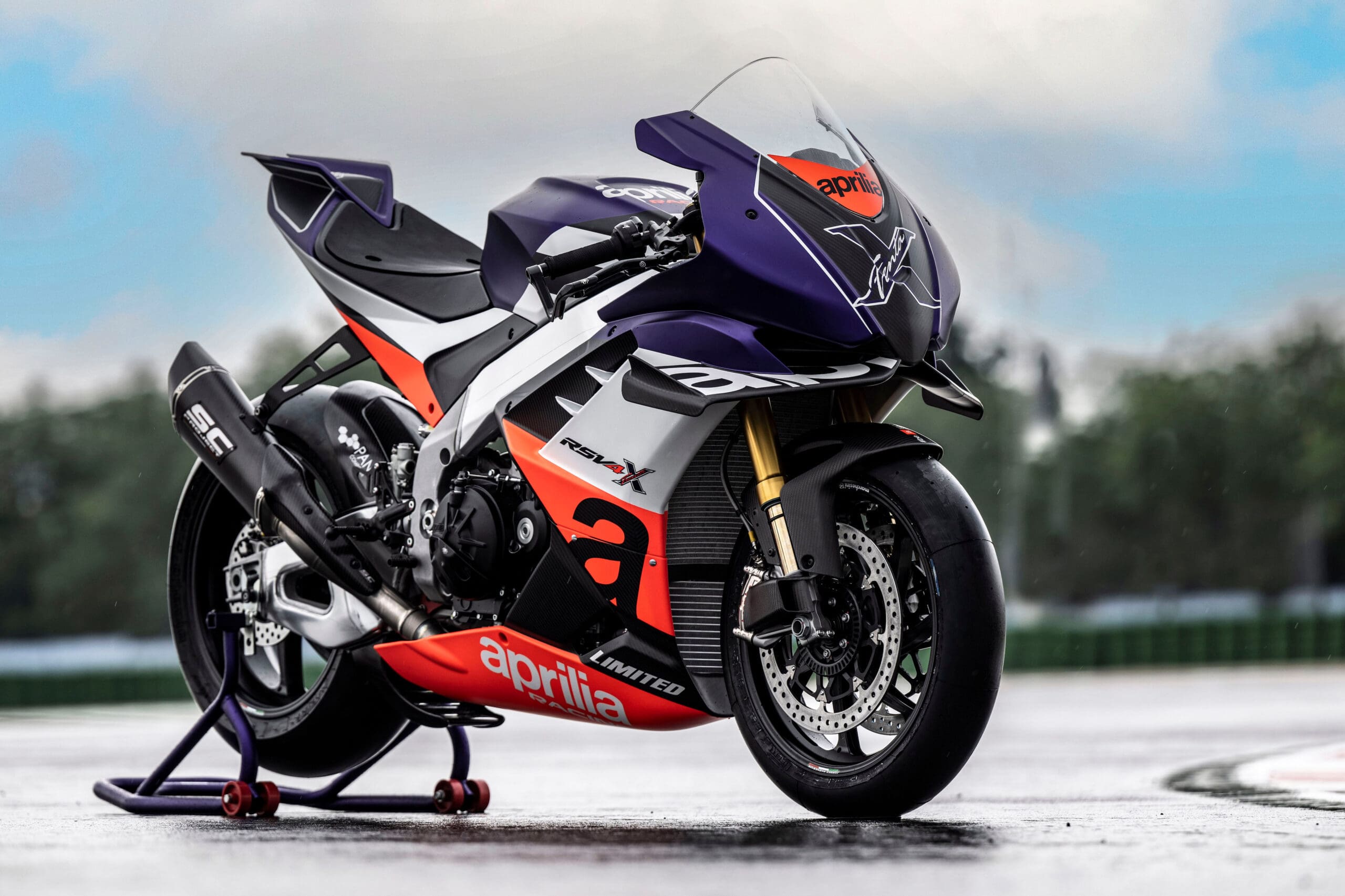 aprilia rsv4 150