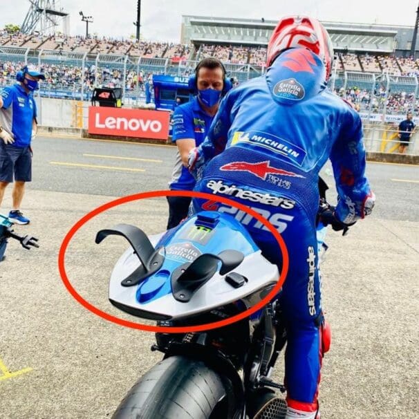 Suzuki prototyping some new rear winglets on the MotoGP track. Media sourced from Crash.