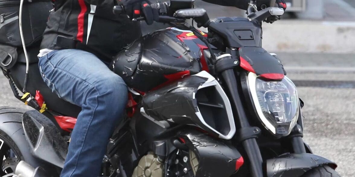 A spy shot of the Ducati Diavel V4. Media sourced from RideApart.