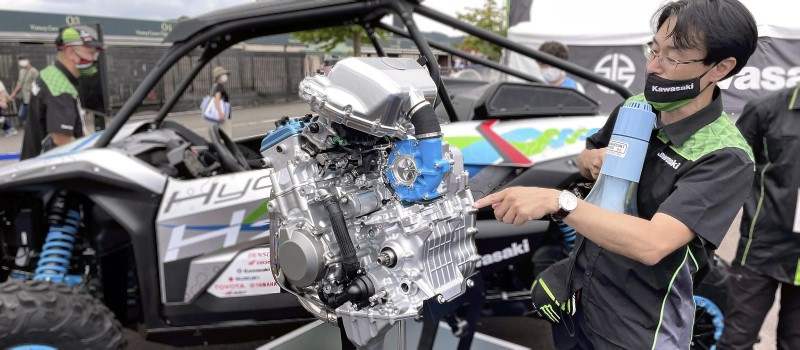 Toyota's hydrogen engine created in close cooperation with Kawasaki.  Media sourced from Fuel Cell Works.