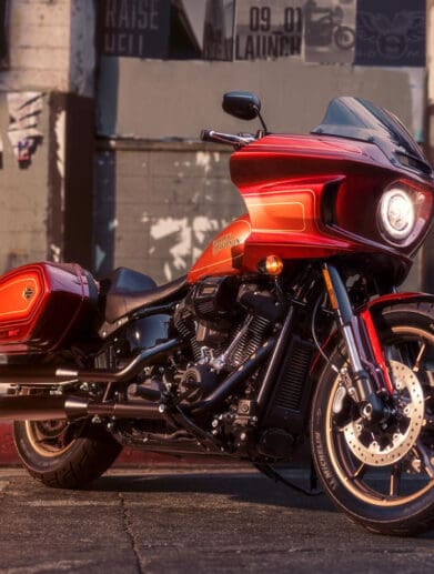 Harley's Low Rider ST featuring audio from Rockford Forget. Media sourced from Motonews World.