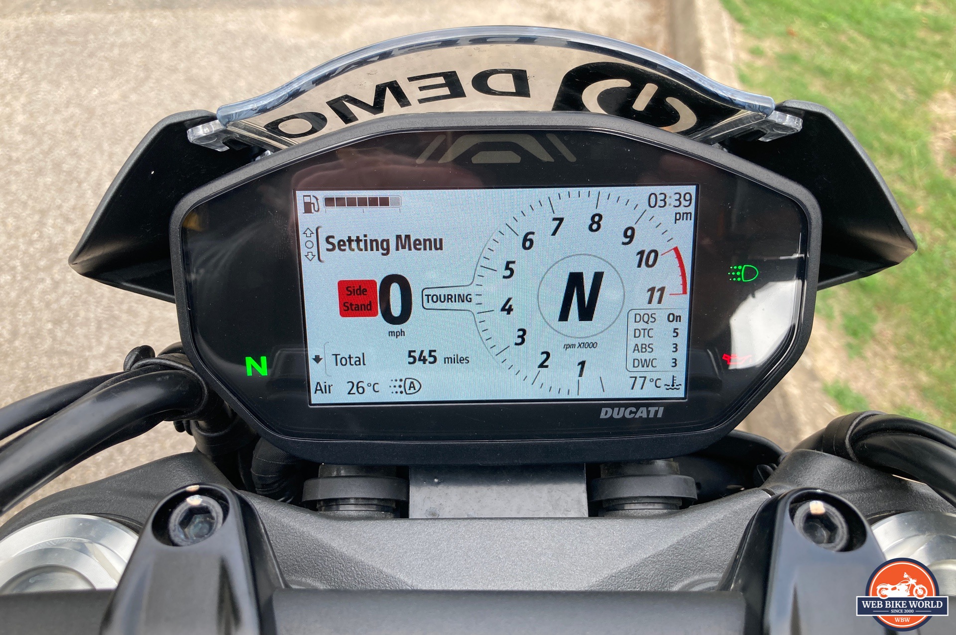 TFT display on Ducati Monster 950