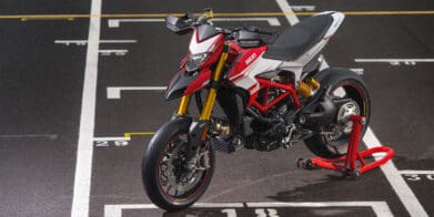 Ducati's 2016-2018 Hyperstrada / Hypermotard models, which are currently undergoing a recall. Media sourced from CycleWorld.