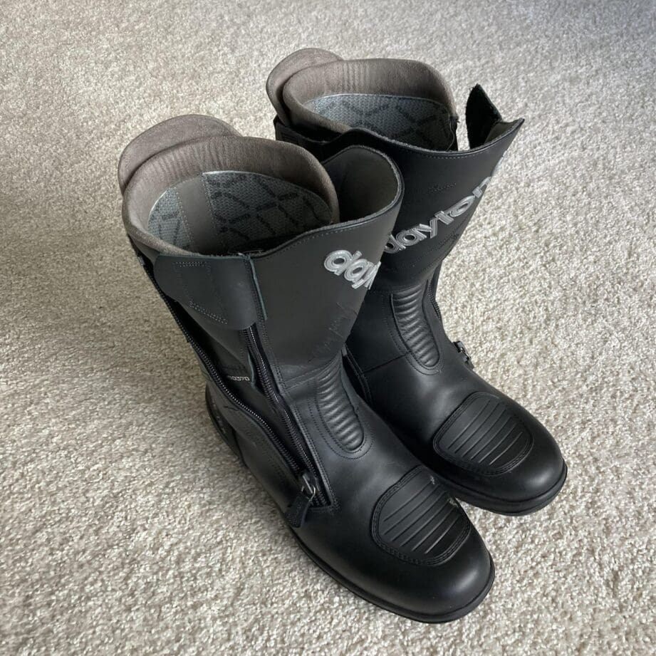 daytona road star gtx boots