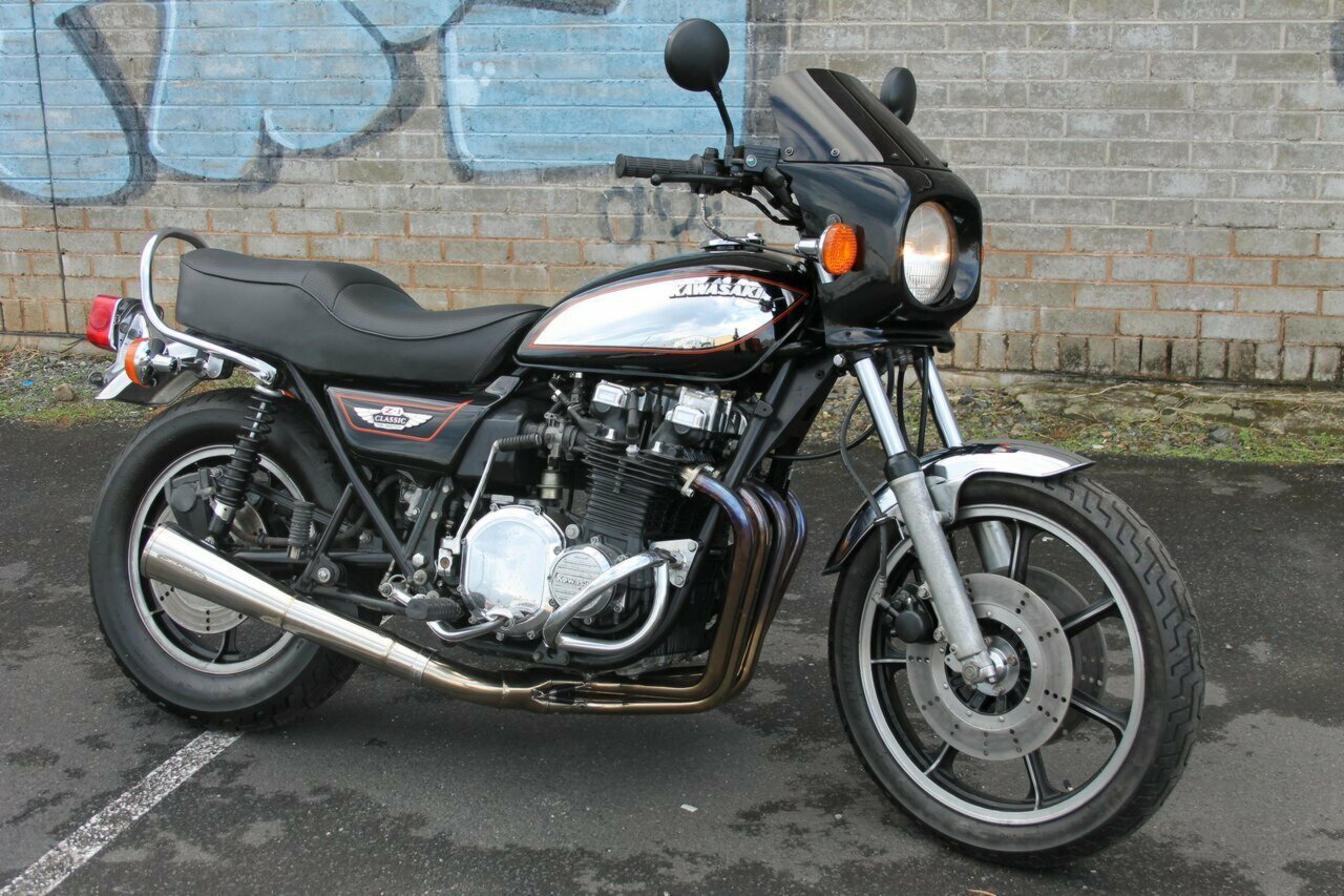 a photo of a Kawasaki KZ1000G motorcycle with fuel injection