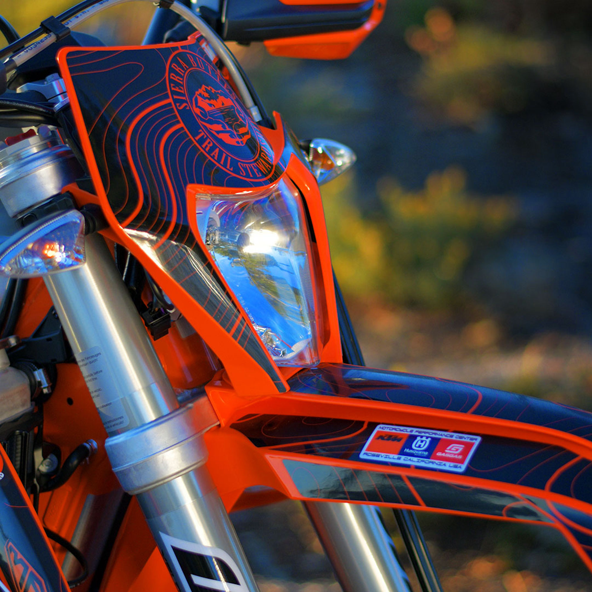 KTM's custom EXC-F, donated to benefit 5 Bucks a Foot's “Twist the Throttle for Trails”. Media sourced from SBTS's press release.