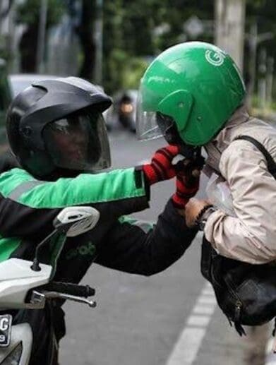'OJEK Online,' an online motorcycle business currently under scrutiny by Indonesia's Workers Union (SPAI). Media sourced from the Indonesia Expat.