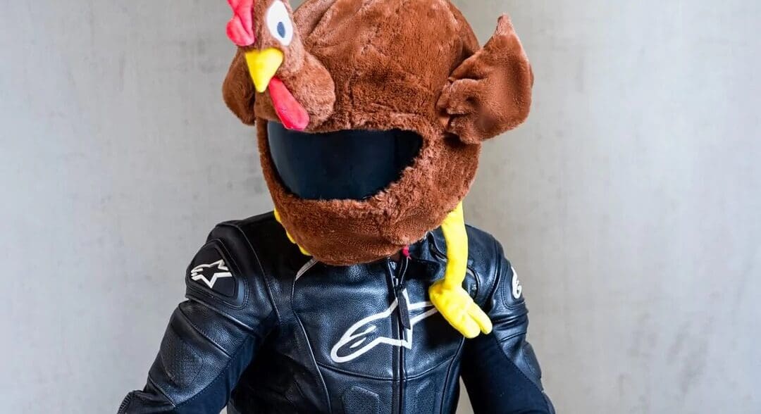 Moto loot helmet sales cover