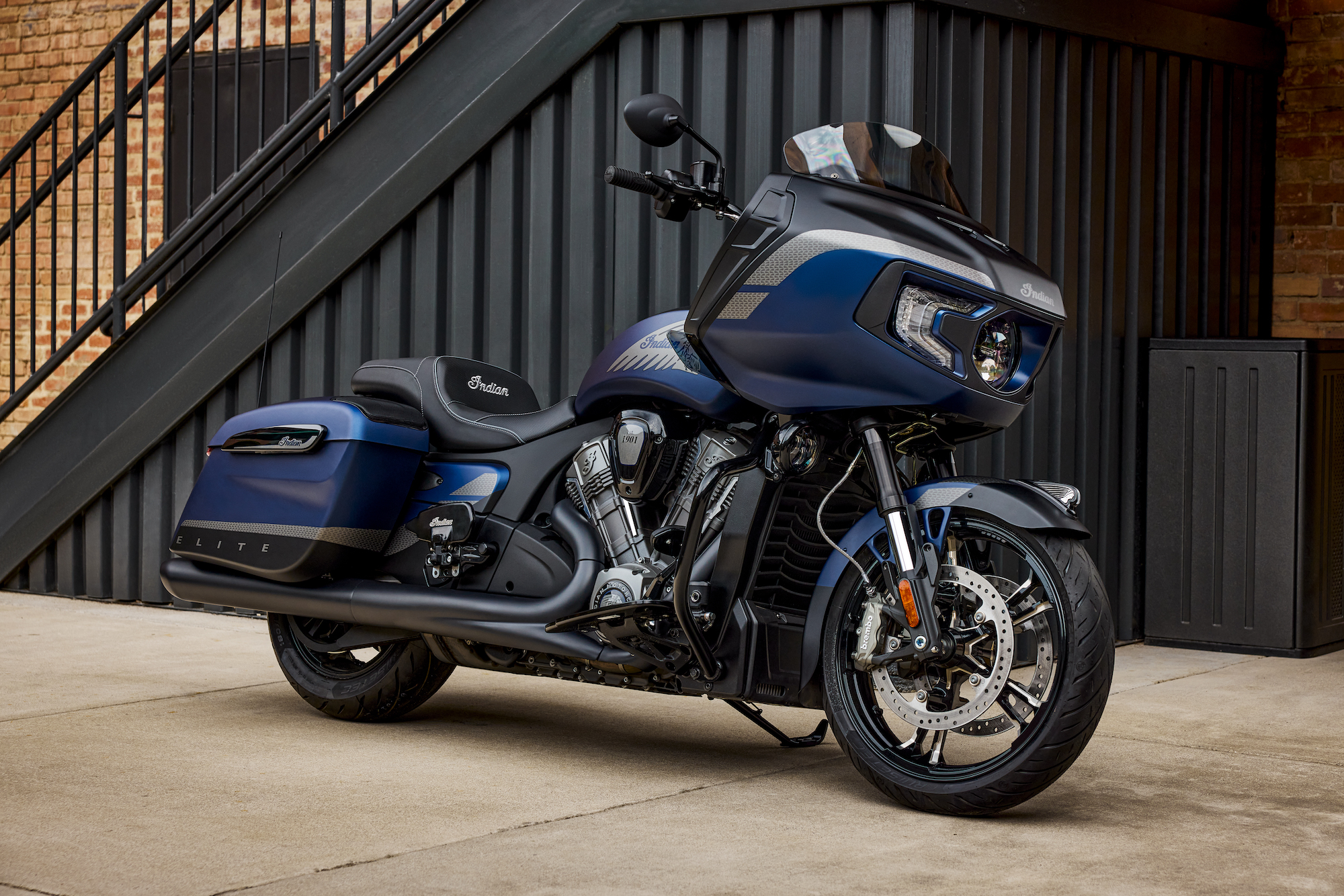 Indian Motorcycles Meet the Challenger Elite webBikeWorld