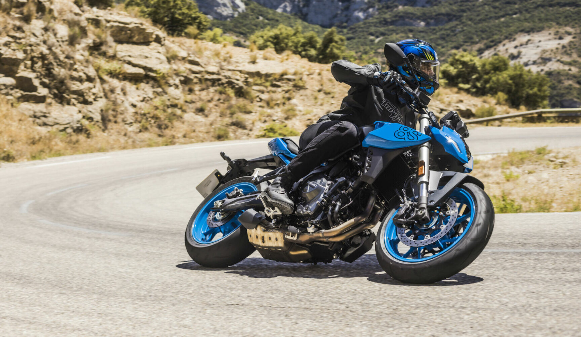 Meet the newest addition to Suzuki’s GSX line: The GSX-8S. Media sourced from Roadracing World.