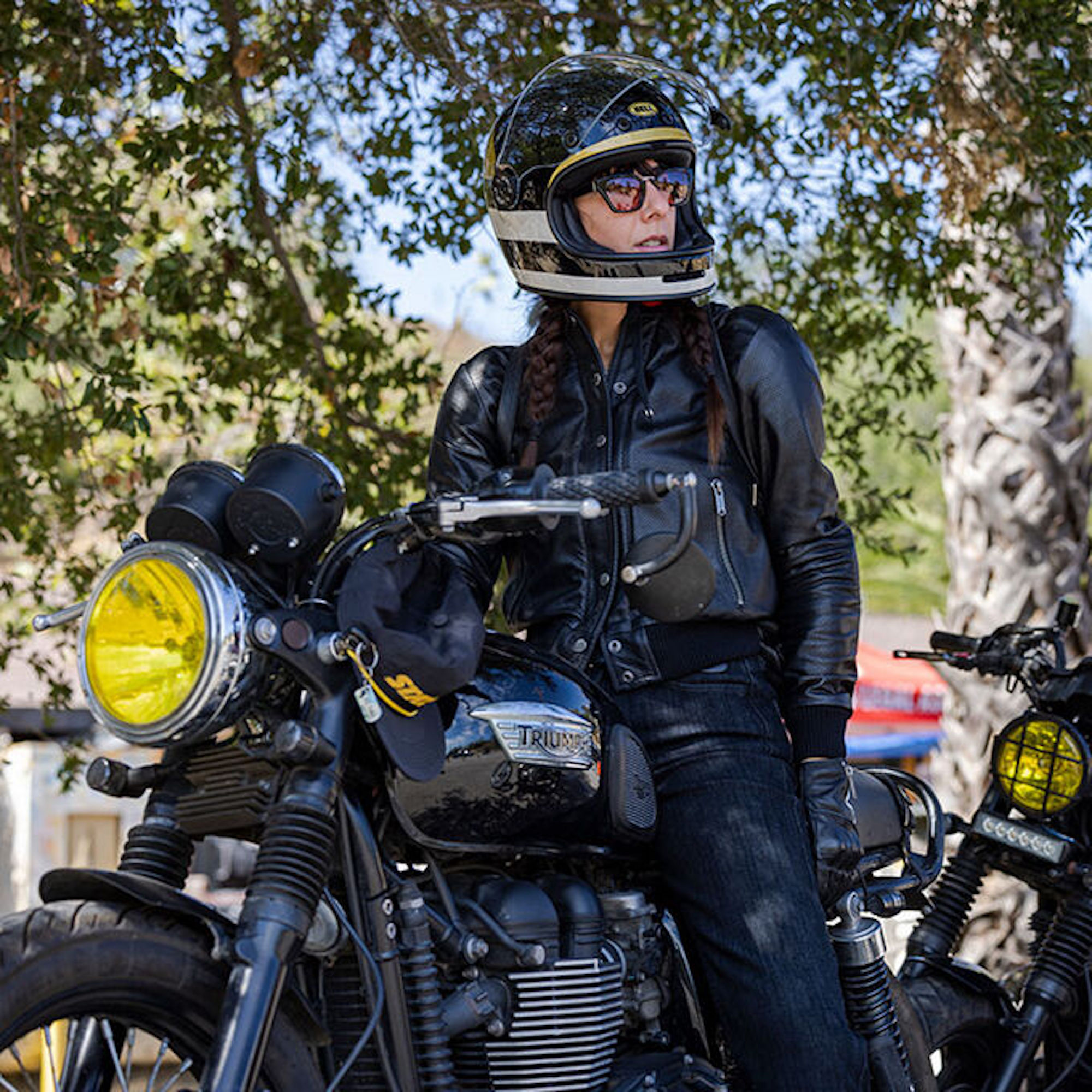 Bell's Bullitt is back in three resurrected colorways for Q4! Media sourced from Bell.