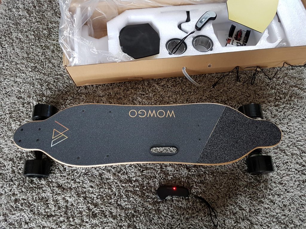 WowGo 2S electric skateboard and controller unboxing