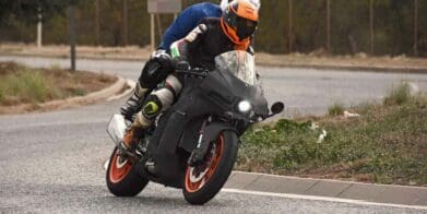 Spy shots showing a larger-displacement KTM bike is on her way! Media sourced from CycleWorld.