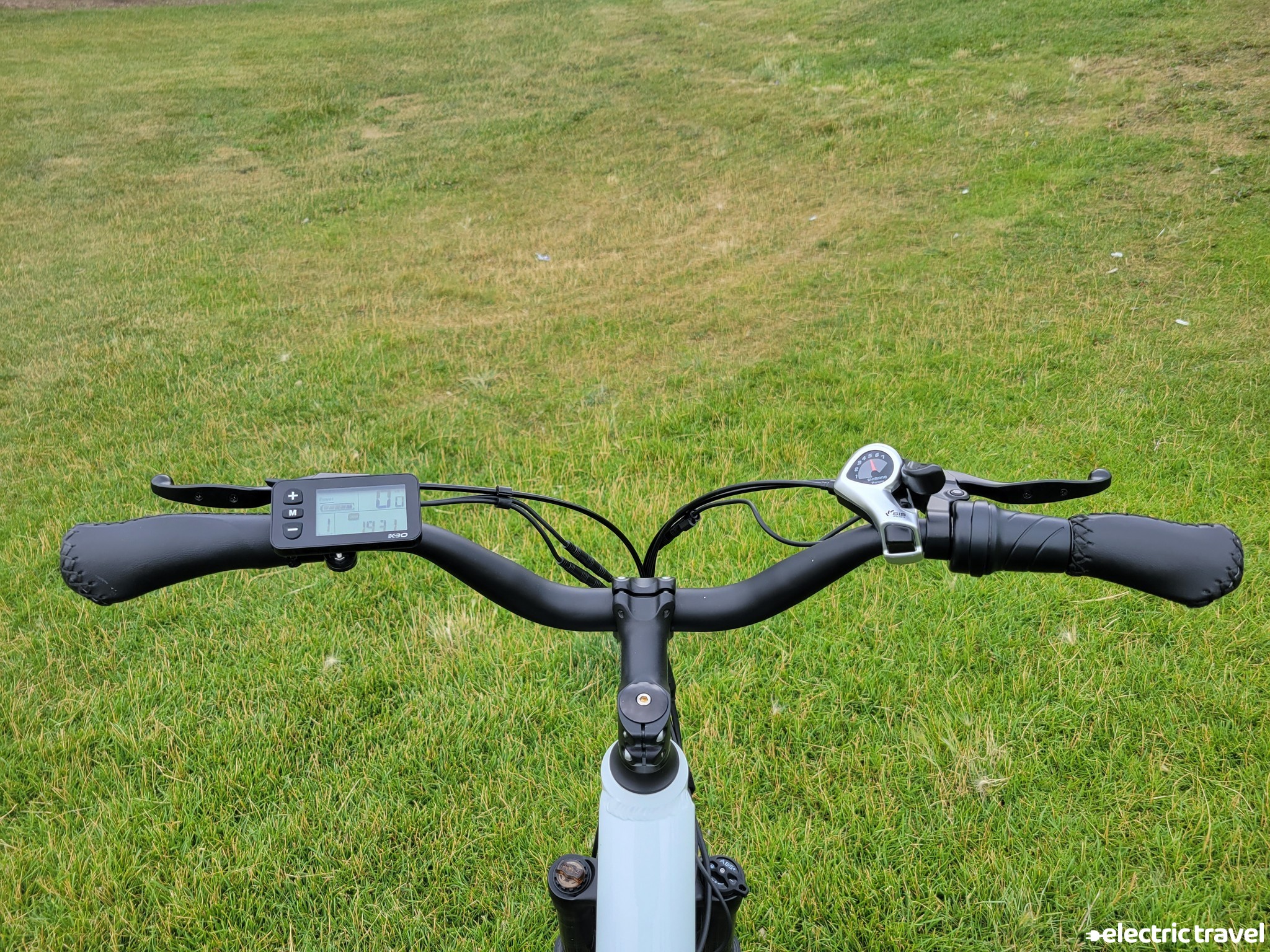 View of the front handlebars on the KBO Breeze Step Thru eBike