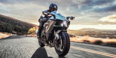 Kawasaki's hyperbike tourer: The H2. Media sourced from RideApart.