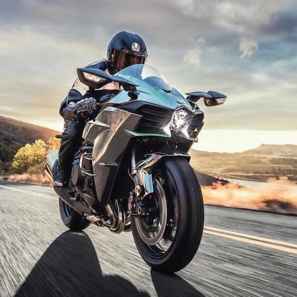 Kawasaki's hyperbike tourer: The H2. Media sourced from RideApart.