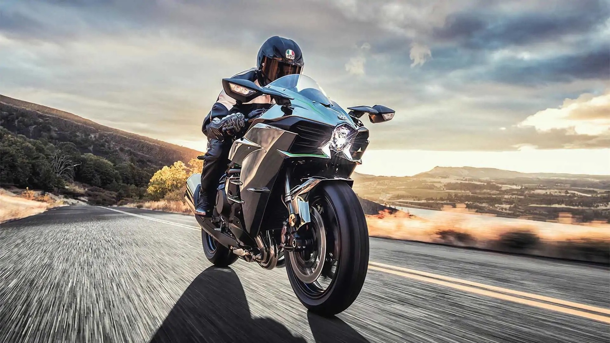 Kawasaki Recollects All 2022 Ninja H2 SX SE Fashions