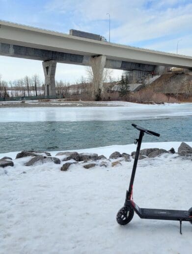 TurboAnt M10 electric scooter in the snow