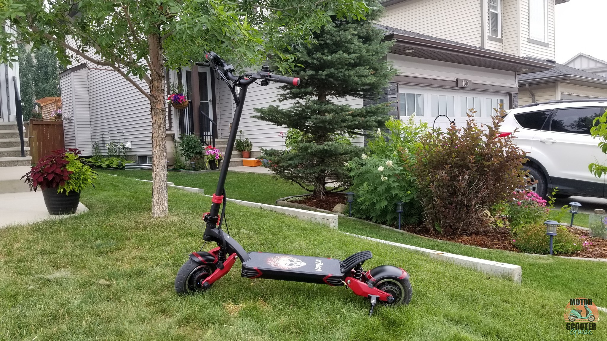 Fully assembled Varla Eagle One on front lawn