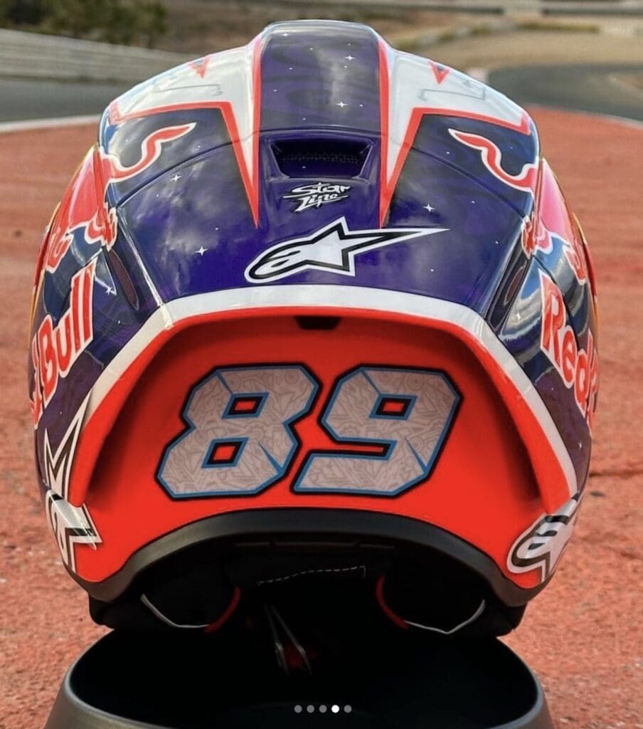 Alpinestars' very first road-racing helmet, which will be featured in 2023's MotoGP by Jorge Martin. Media sourced from Alpinestars' IG platform.