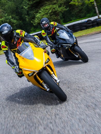 A view of Damon Motorcycles leaning into the twisties. Media sourced from Damon.