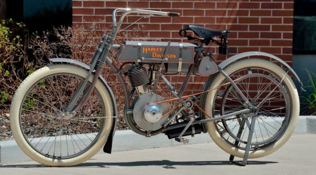 A Harley-Davdison strap tank that sold at Mecum auctions for $850k. Media sourced from VisorDown.