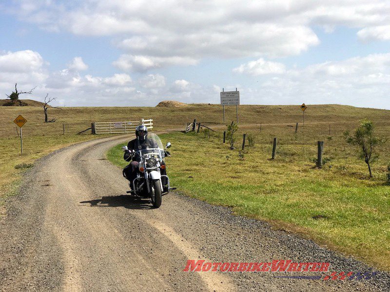 Dead-end routes motorcycles Street Scrambler