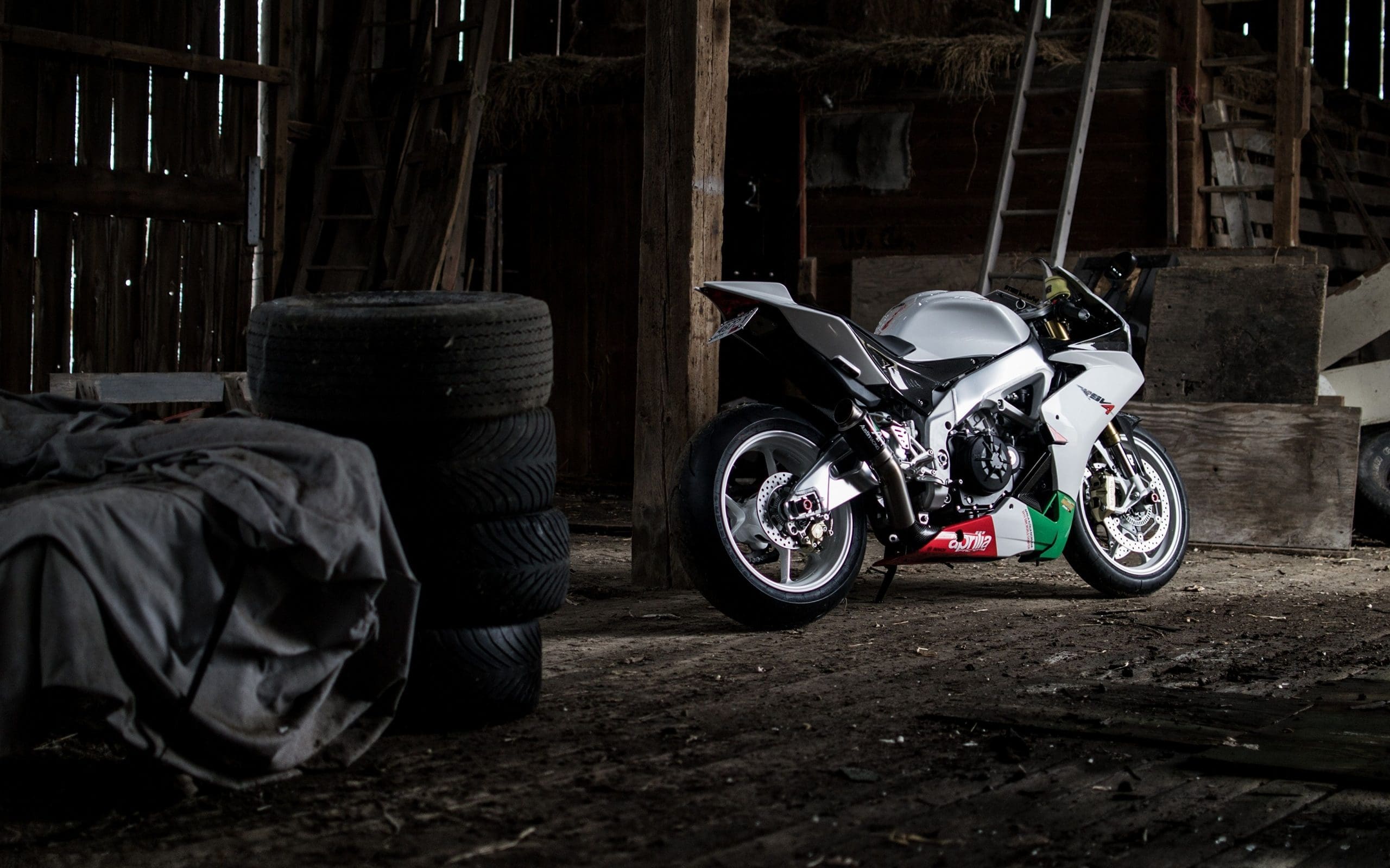 Aprilia Motorcycle Wallpapers