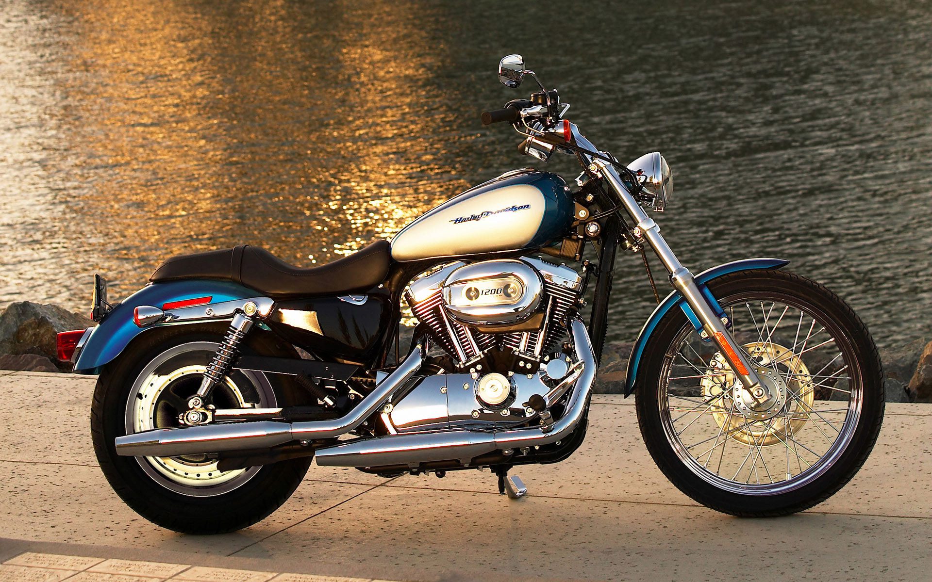 Harley Davidson Motorcycle Wallpapers