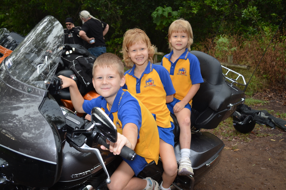 Kids children Don’t ever sit on another rider’s bike Jump Start