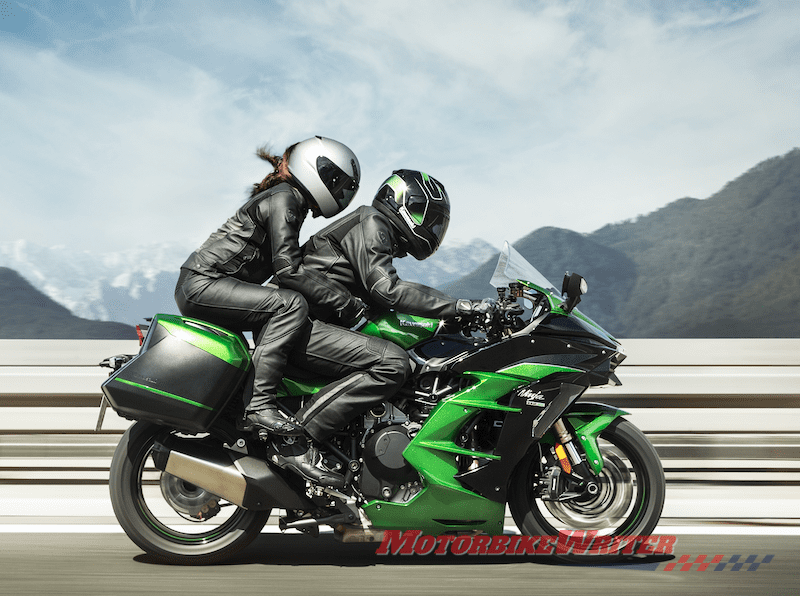 Kawasaki H2 SX SE supercharged tourer centre