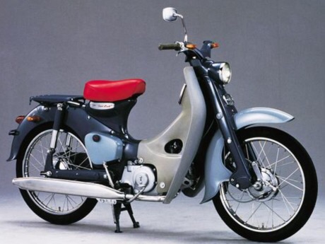 Honda Super Cub pollution