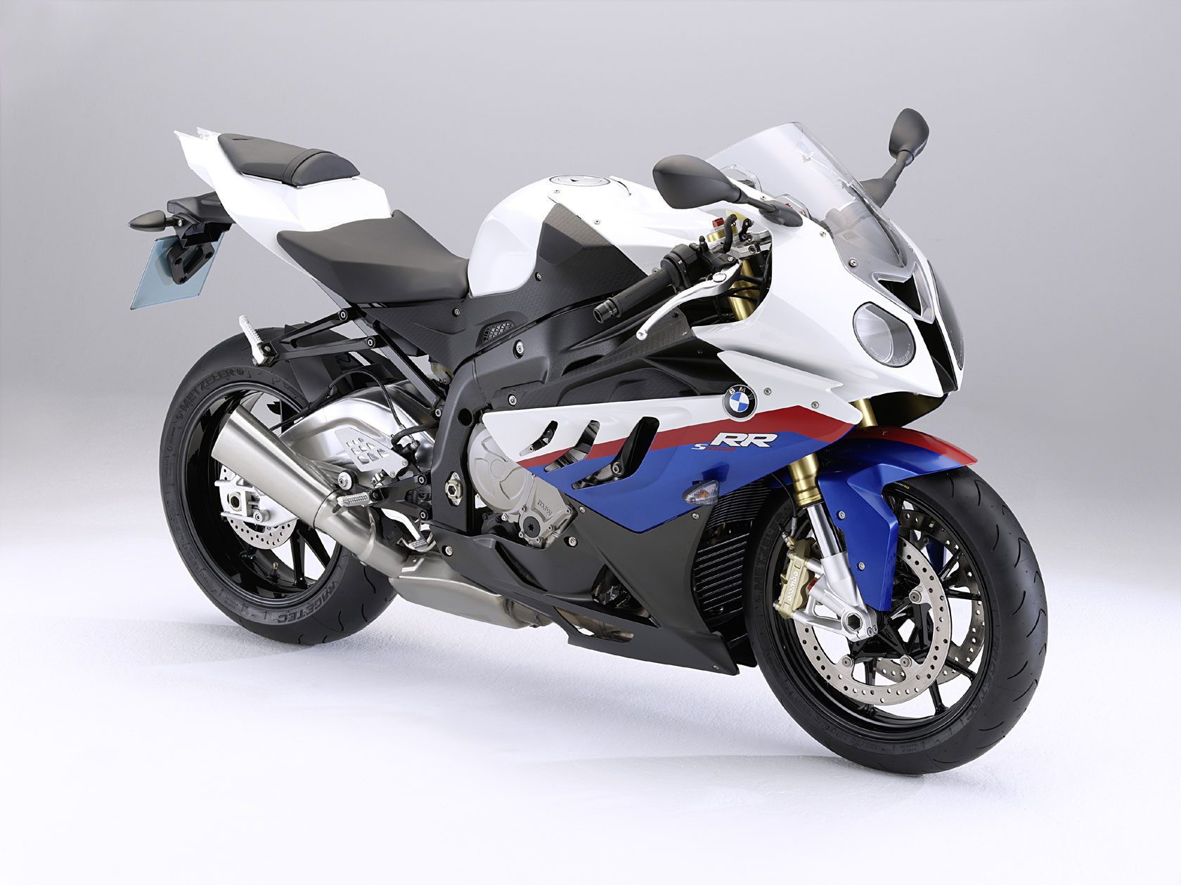 2010 BMW S1000RR 3-4 Angled View