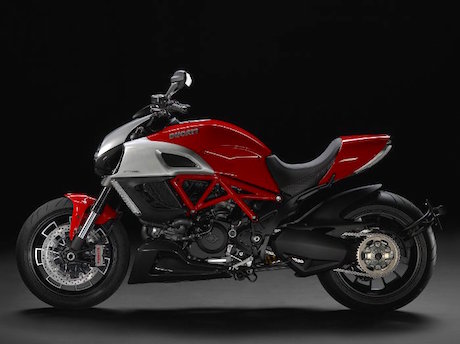 2011 gloss red Ducati Diavel